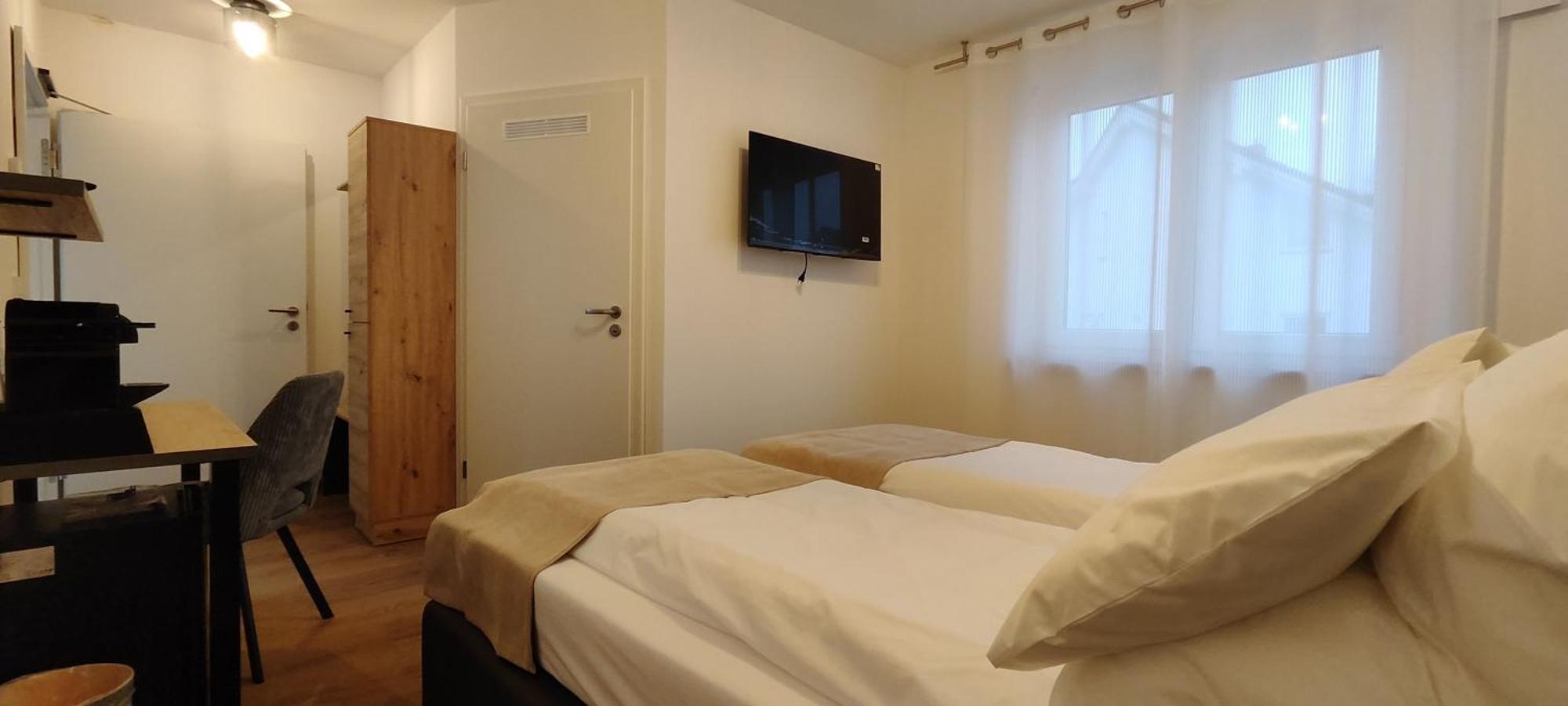 Apartments Seibel Doppel-Zweibettzimmer Mit Bad Reutlingen Exteriör bild